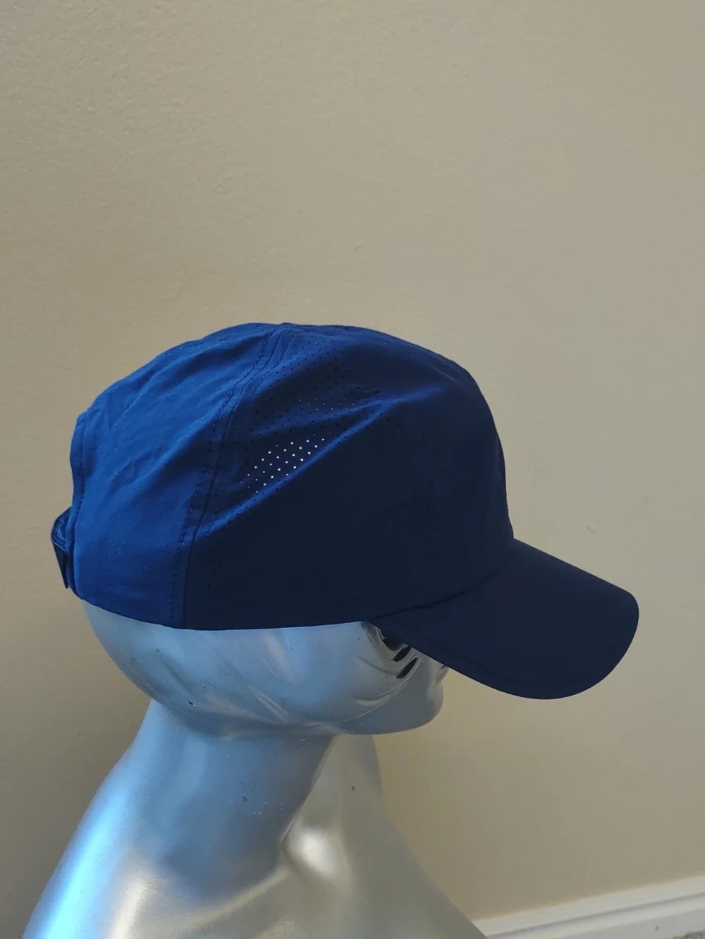 COLUMBIA | Silver Ridge IV Ball Cap Color: Navy